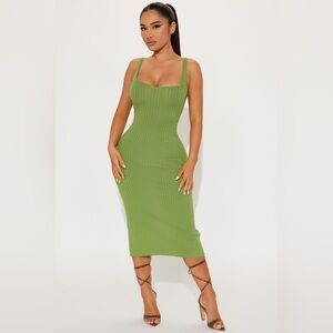 Fashion Nova Janelle Knit Midi Green‎ Dress